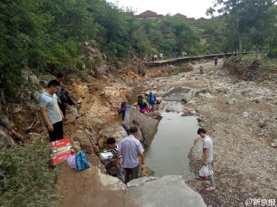 河北磁县陶泉乡遭遇强降雨